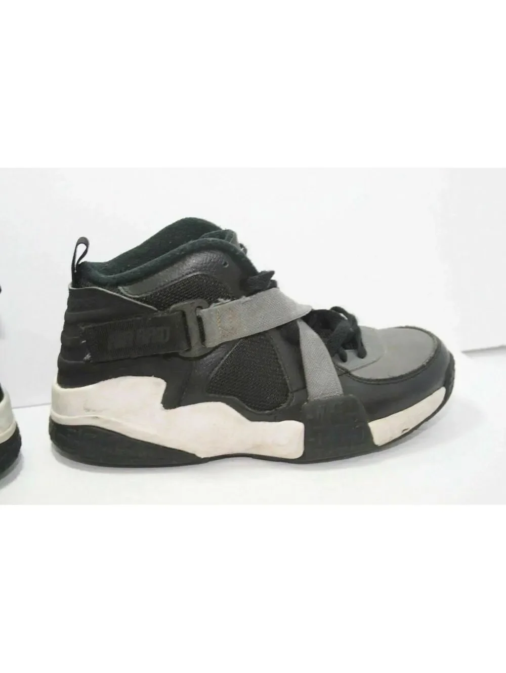 Nike Air Raid Basketball Shoes 644412-001 Boys Grade School Size 5.5Y Womens 7.5